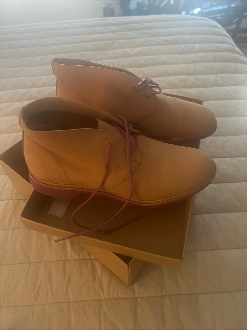 Suede women’s boots. Tan suede with pink laces and sole. Worn twice - Picture 4 of 4